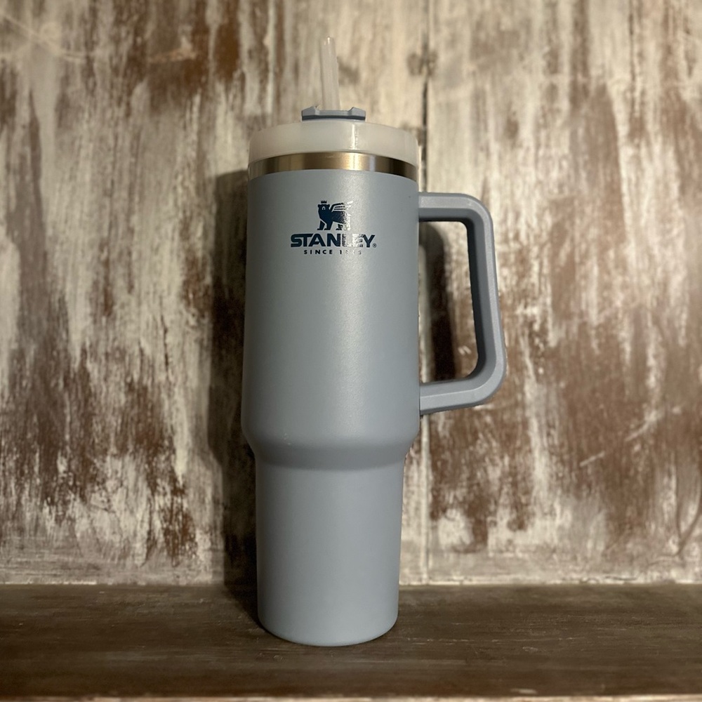 Stanley 40 oz tumbler